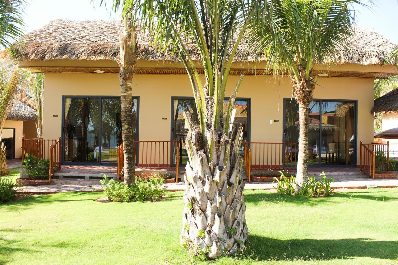 Eagles Beach Resort Phan Thiet Exterior foto